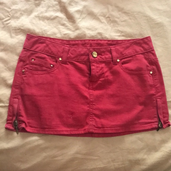 ✨GUESS✨skirt - Picture 1 of 3